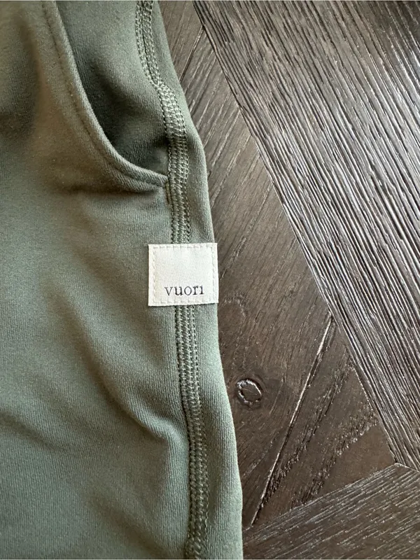 Vuori Boyfriend Sweatpants Size Small Kale Like New - Image 14