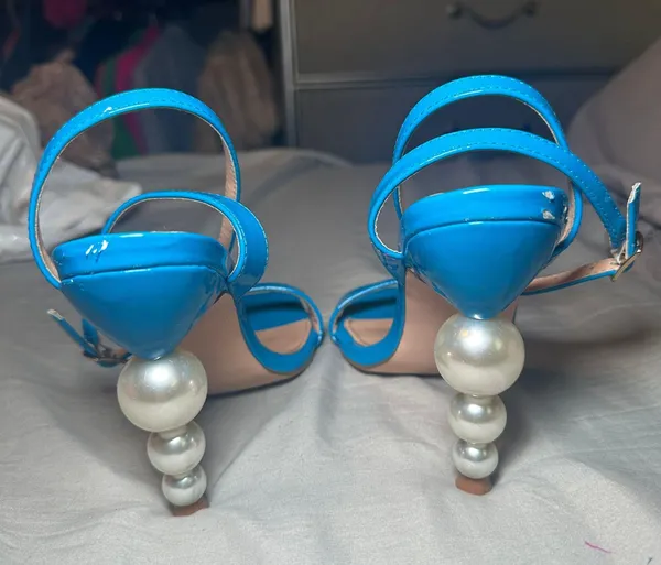 Blue Heels Size 6 - Image 3