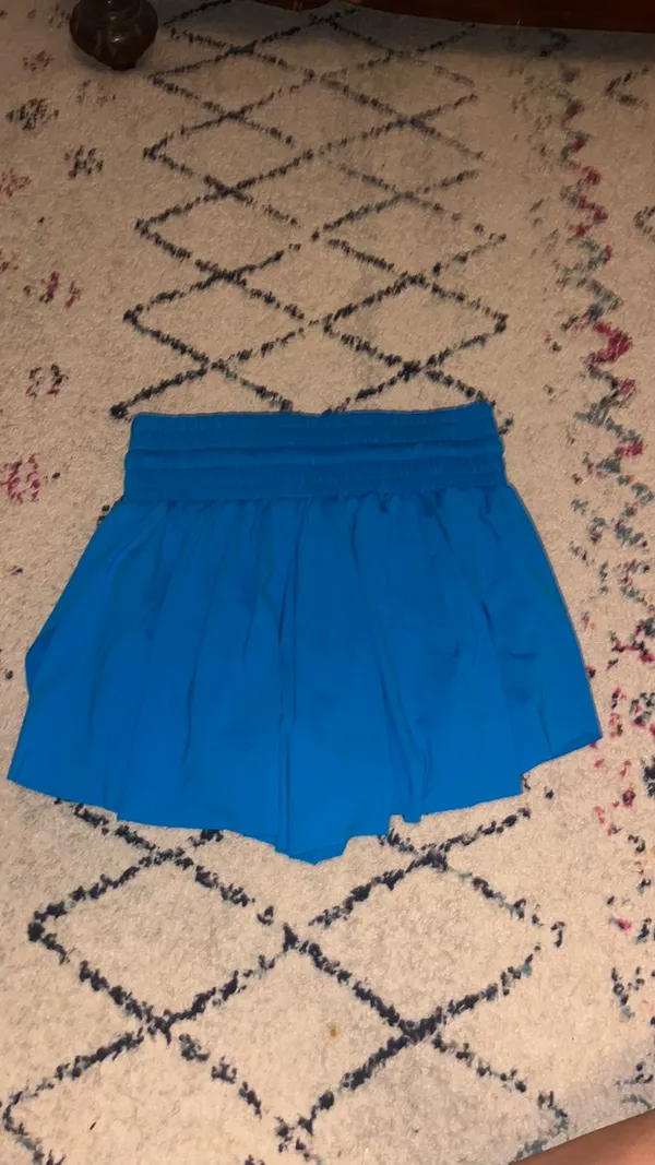 Blue athletic flowy shorts - Image 3