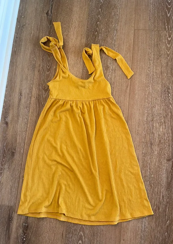Target Yellow Dress - Image 2
