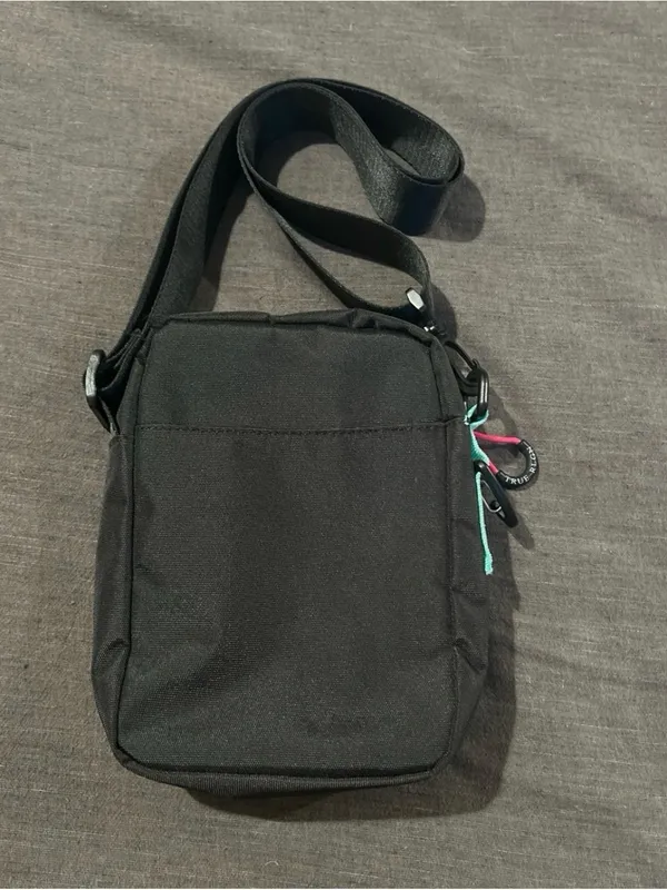 True Religion Black Crossbody with Pink Logo Accents - Image 4