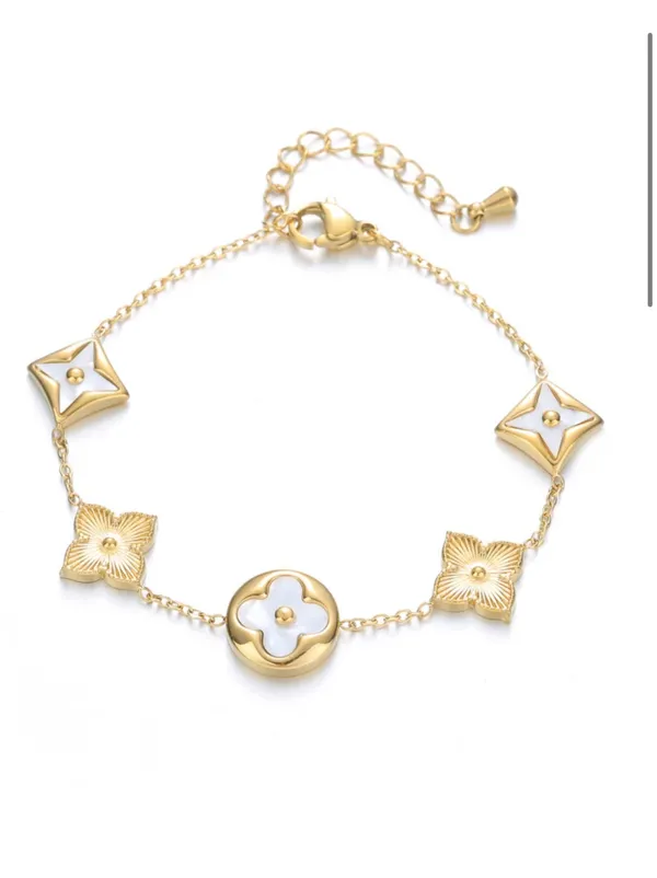 Dainty Clover Beaded Charm Bracelet Gold - Image 3