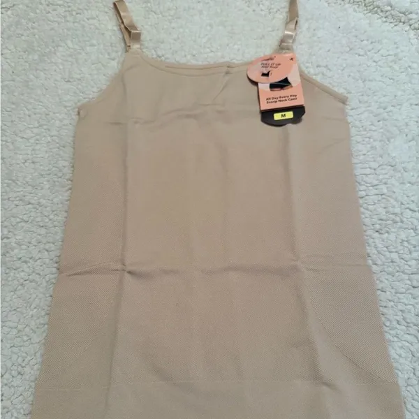 14SE. Shapermint Essentials All Day Every Day Scoop Neck Cami. - Image 2