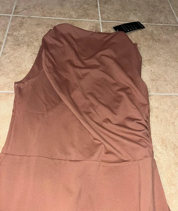 Amazon Maxi Dress - Image 3