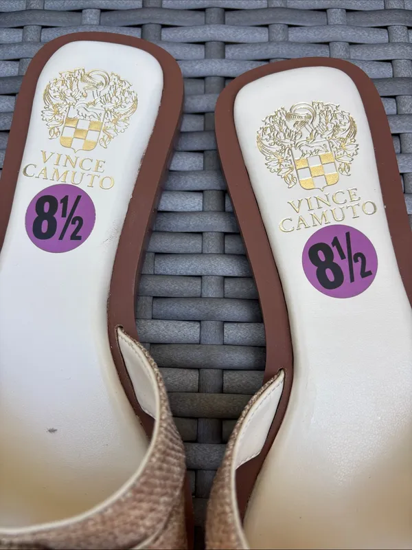 Vince Camuto VP-Byrdy Tan & Cream Woven Slide Sandals - Image 4