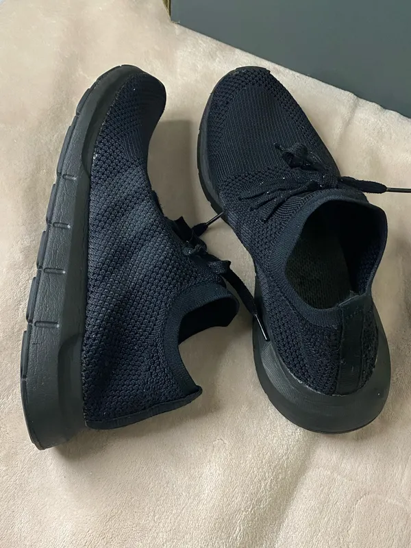 Adidas Swift Run 1.0 Shoes Men's Sneakers, Size 10 - Image 5