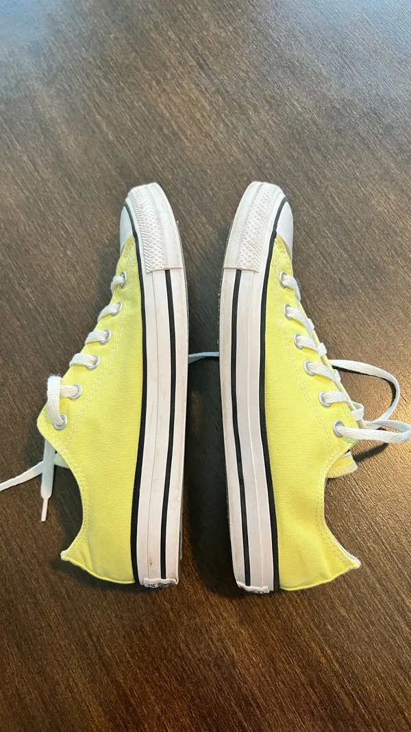 Yellow converse - Image 3