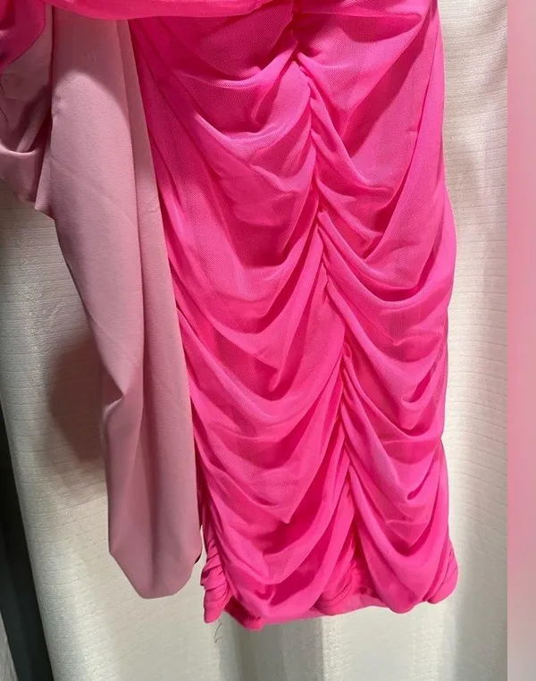 Pink body con dress - Image 2