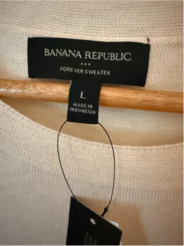Banana Republic Beige Forever Sweater Large - Image 4