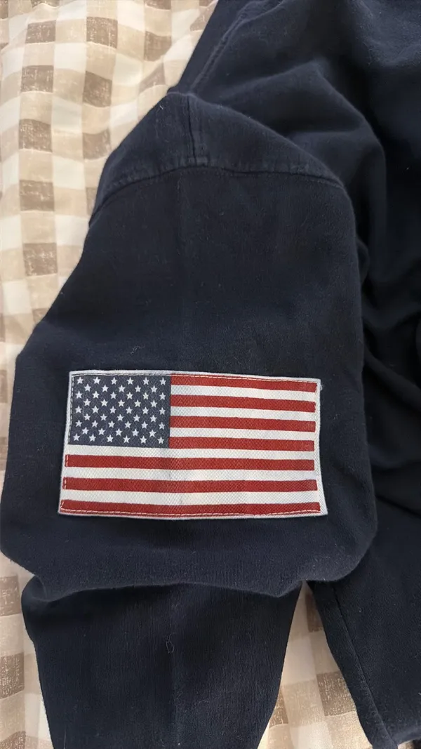 Brandy Melville Crewneck - Image 5