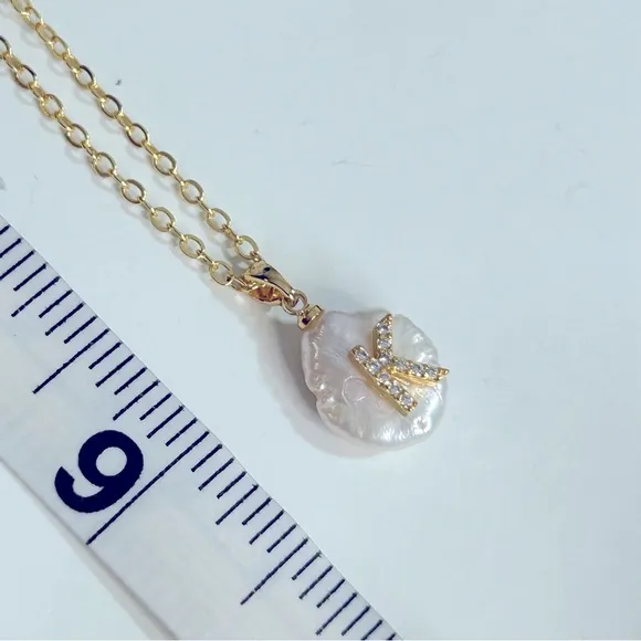 Rhinestone K Pearl Pendant Necklace‎ Gold - Image 4