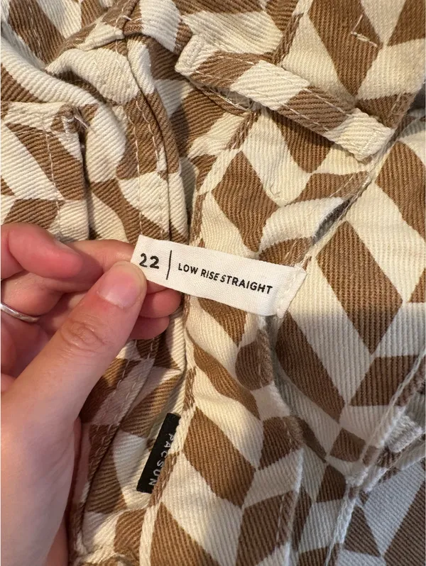Pacsun brown and white checkered low rise jeans - Image 3
