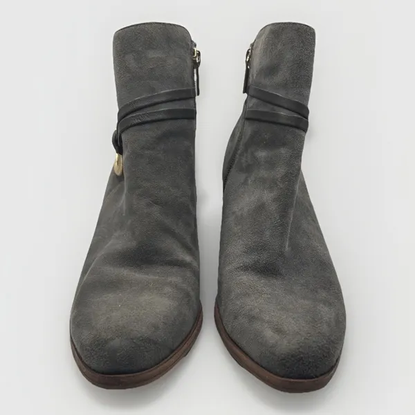 Isola‎ Women Gray Suede Horseshoe Buckle Ankle Boots Block Heel Side Zip Size 6M - Image 5