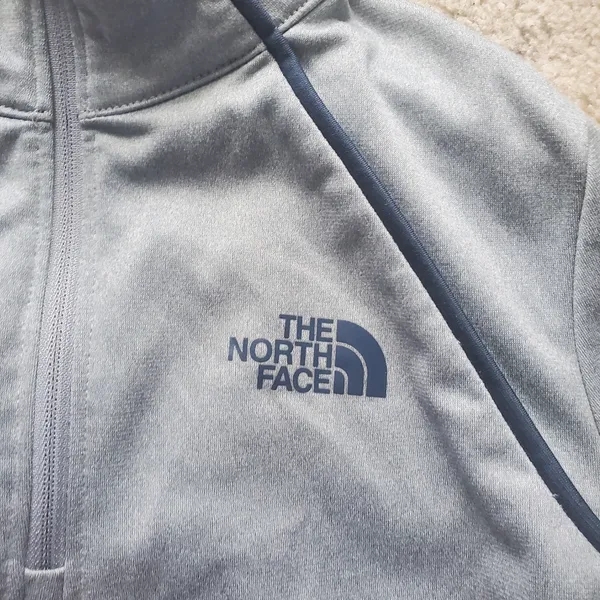 The North Face 1/4 zip in gray size XS women's fits girls size 10-12 wor… - Image 2