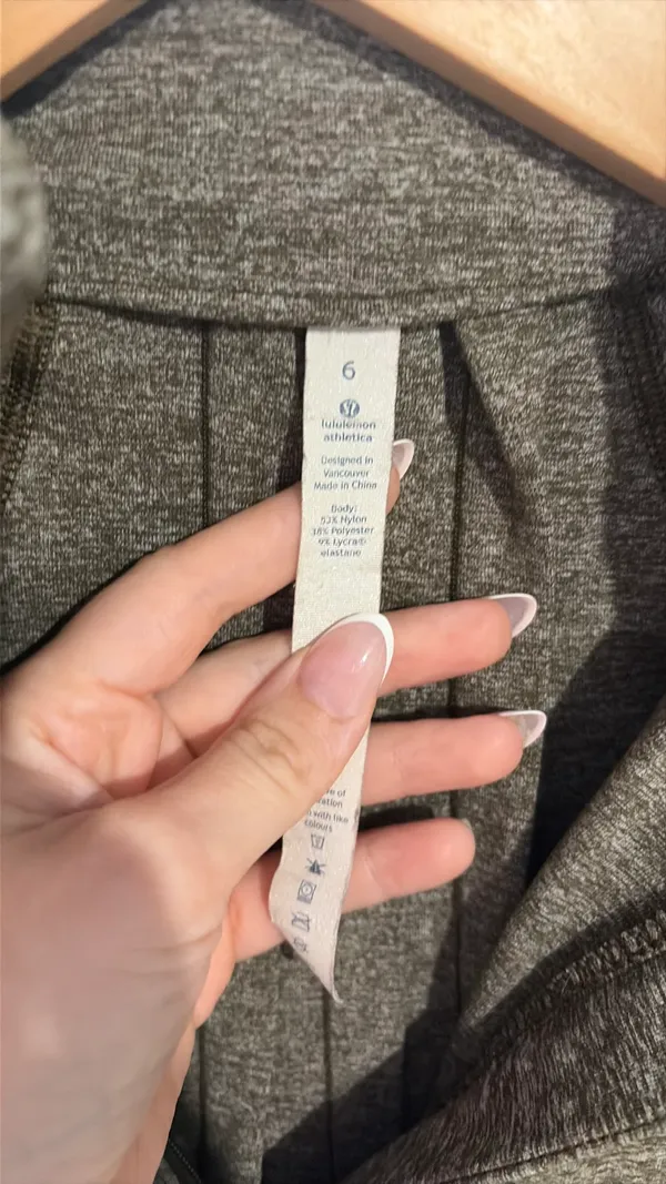Lululemon Zip-Up Jacket 6 Green - Image 2