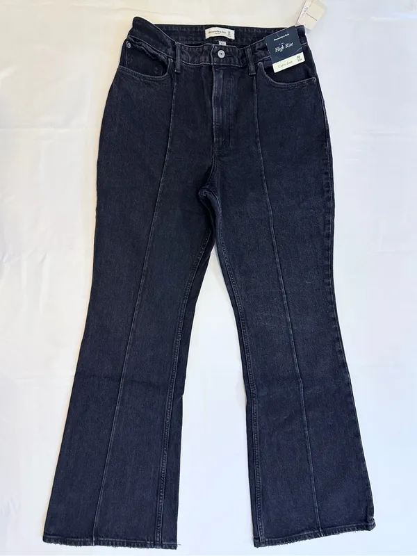NWT Abercrombie & Fitch Curve Love HR Vintage Flare Jeans – Black Pintuck 30/10R - Image 8