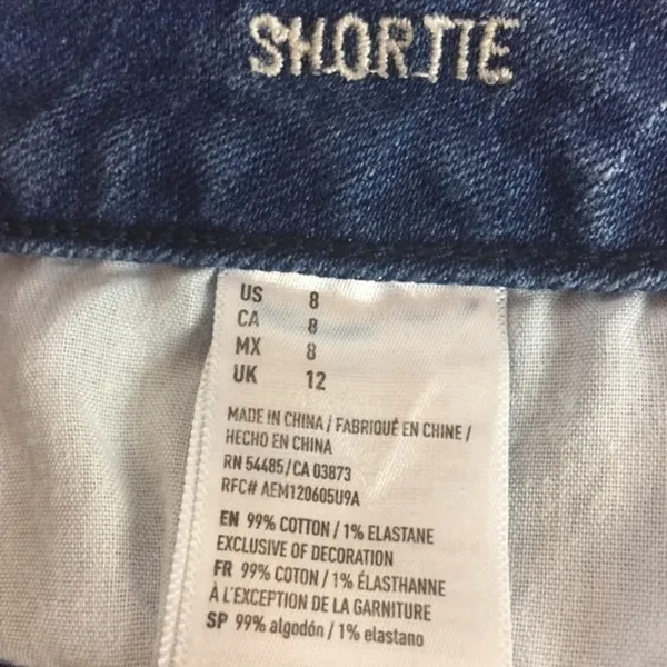 American Eagle Shortie Stretch Medium Wash‎ Denim Cuffed Size 8 - Image 9