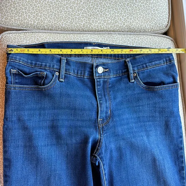 Levi’s 711 Skinny Jeans with stretch - Image 4