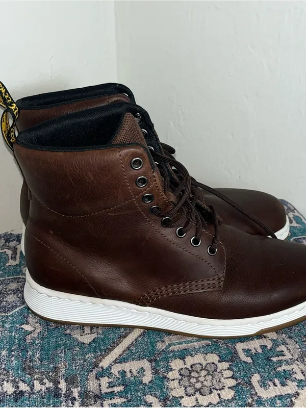 Dr. Martens Rigal Boots women Size 9 Brown Leather Lace Up White Sole - Image 3