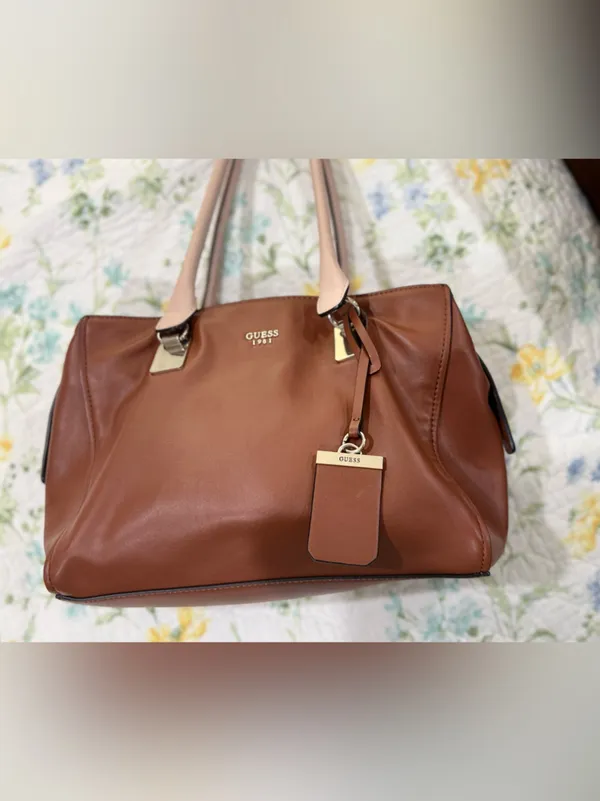 GUESS Brown Tote with Light Pink Handles - Image 4