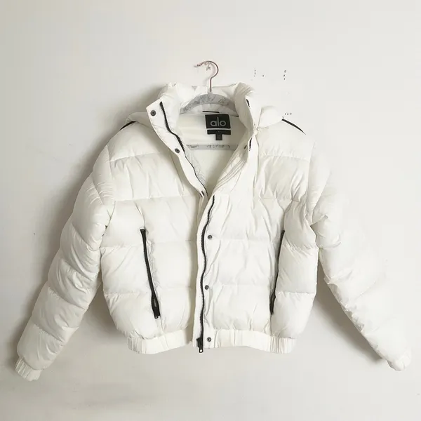 Alo Yoga Aspen Love Puffer Jacket Ivory S - Image 2
