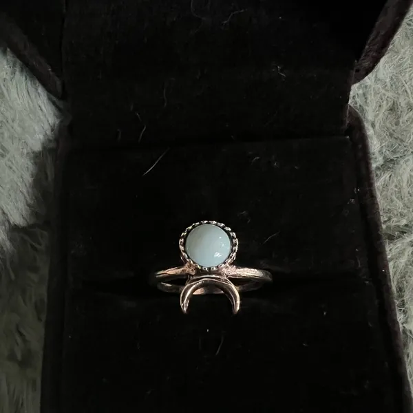 Women’s Stainless Steel Silver Faux Turquoise Ring Size 6 - Image 2