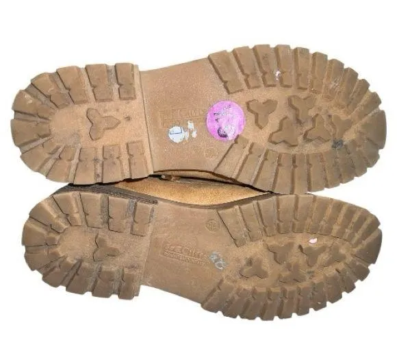Cliffs Tan Lace-Up Ankle Boots with Shearling Lining - Image 5