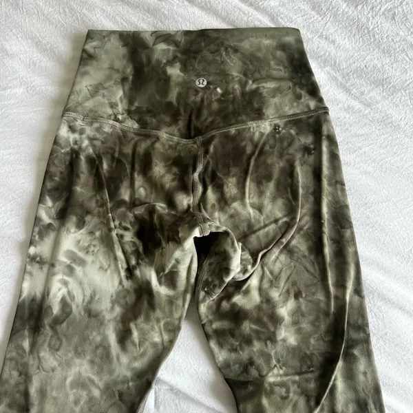 Lululemon Align Leggings - Image 4
