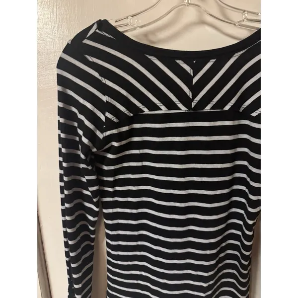Free‎ People Women's Black And White Striped Top Laced Cut Out Sleeves Size L - Image 7