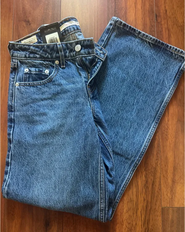 Levi’s Low Loose Jeans - Image 4