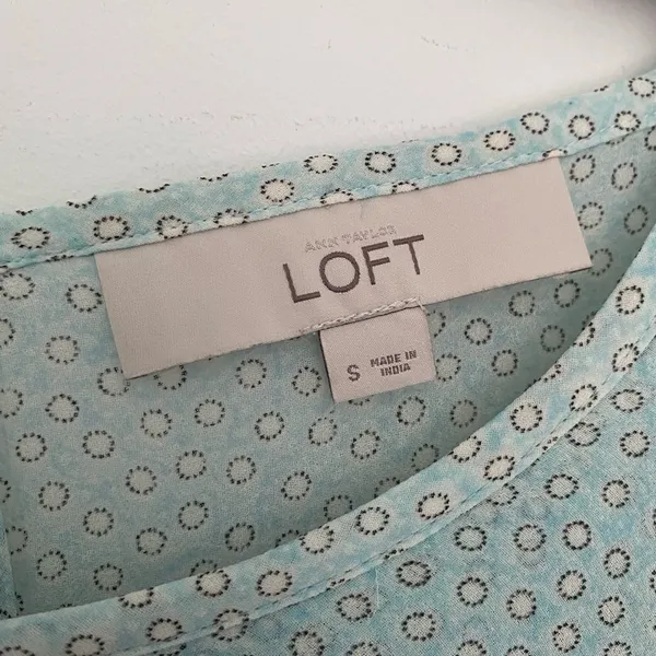 Ann Taylor LOFT Women’s Size S Semi-Sheer Ruffle Blouse Short Sleeve Top - Image 4