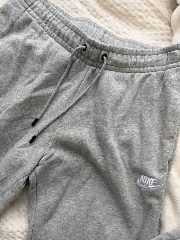 Nike Gray Drawstring Joggers - Image 3