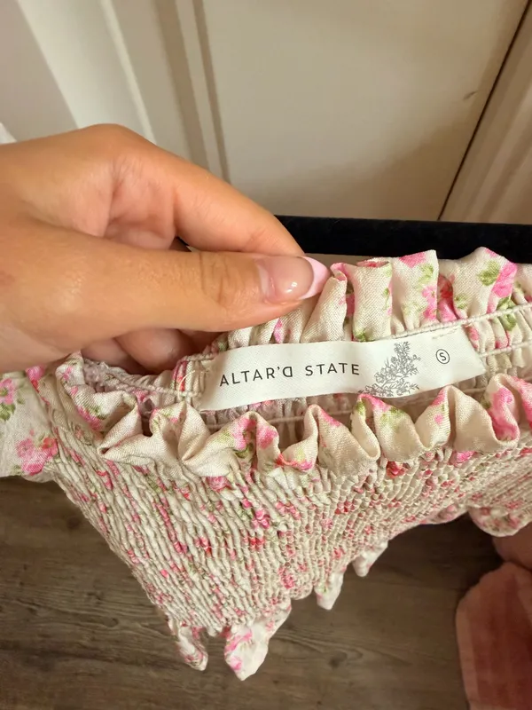 Altard state crop top  - Image 3