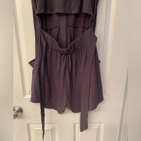 Anthropologie t.la NWOT Shorts Top with a Wrap - Image 10