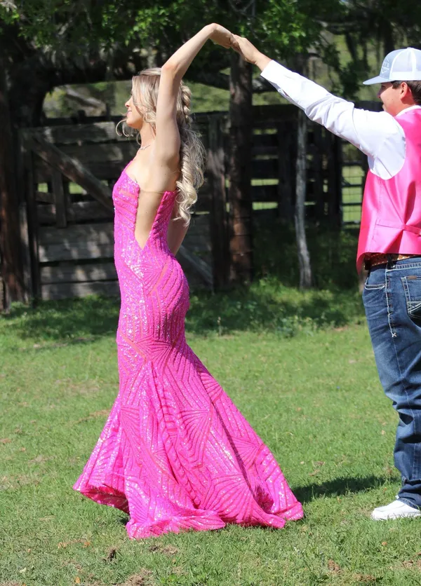 Sherri Hill Prom Dress - Image 4