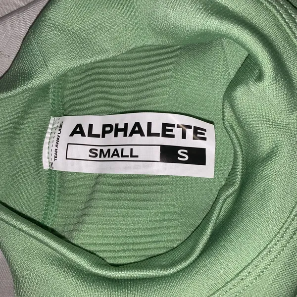 Alphalete Shirt Womens Small Green Cropped Long Sleeve Athletic Stretch Gym Top - Image 3