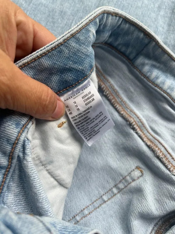 American Eagle Sz 10 Strigid Mom Jeans high rise denim Pants - Image 6