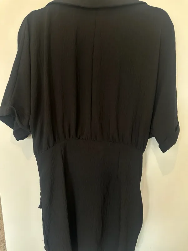 ZARA Black Short Sleeve Collared V-Neck Romper with Ruched Side Detail - Image 4
