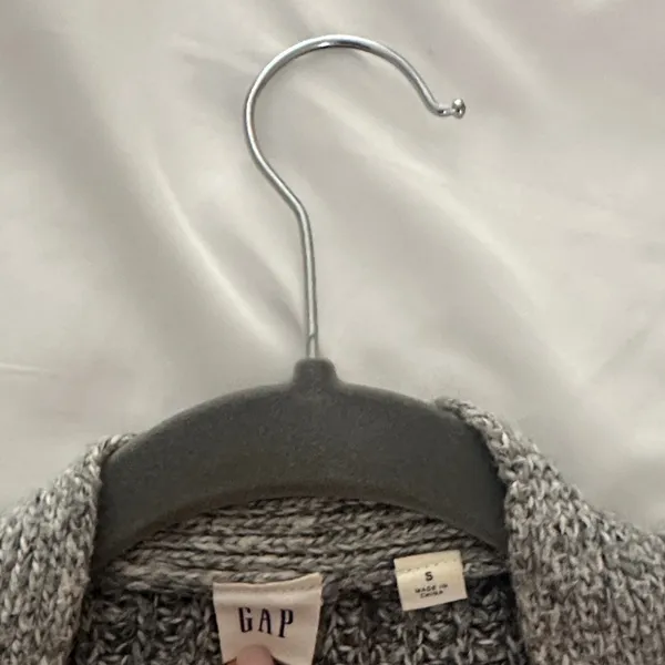 GAP Women's Charcoal Open-Front Cardigan - Image 3