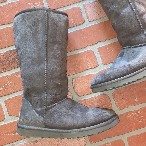 UGG classic tall grey boot - Image 4