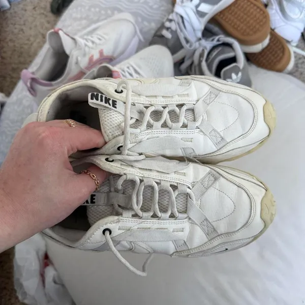 Nike shoes - Image 3