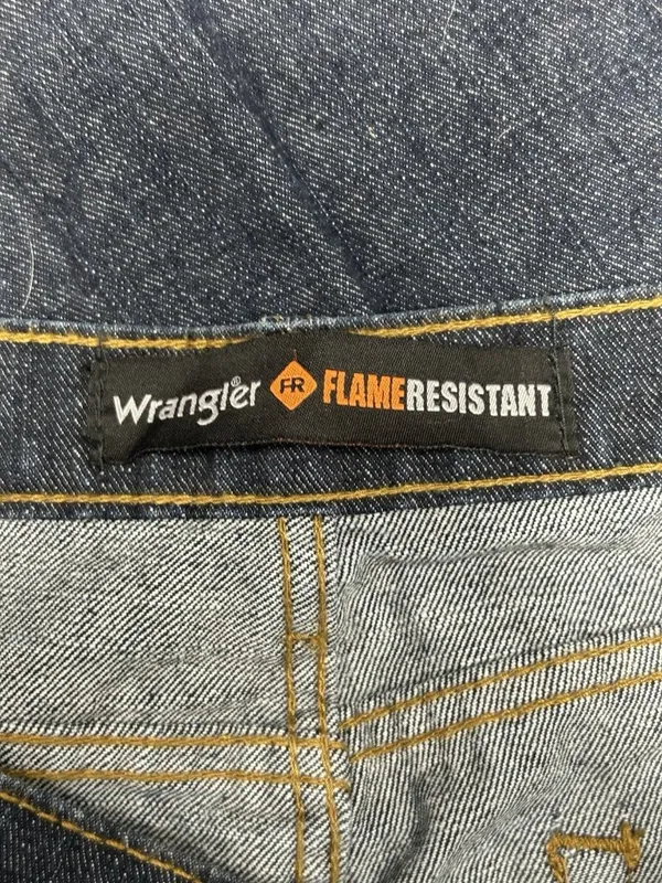 NEW Wrangler FR FireResistant Womens Jeans CAT2 13x32 Work Embroidered 10FRW10CH - Image 4