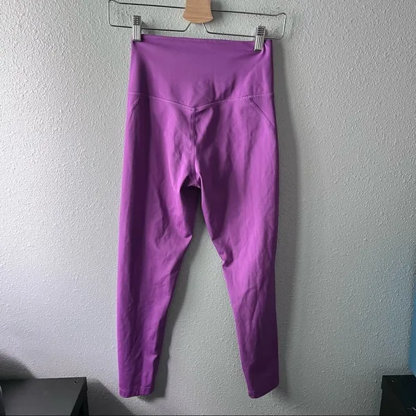 Girlfriend Collective Plum Leggings 23” - Image 4