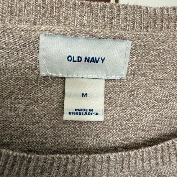 Old Navy brown Sweater size medium - Image 3