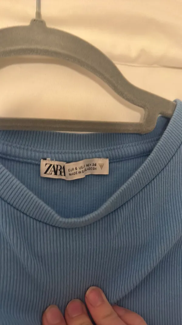 ZARA Ruffle Sleeve Top - Image 3