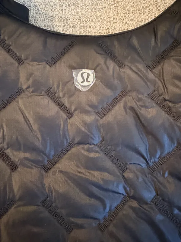 Lululemon Quilty Pleasures Shoulder Bag 14L black Sold out online NWT - Image 15