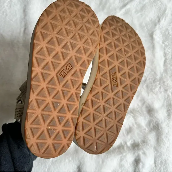 Teva Women’s Midform Universal Geometric Sandals Size 7 - Image 10