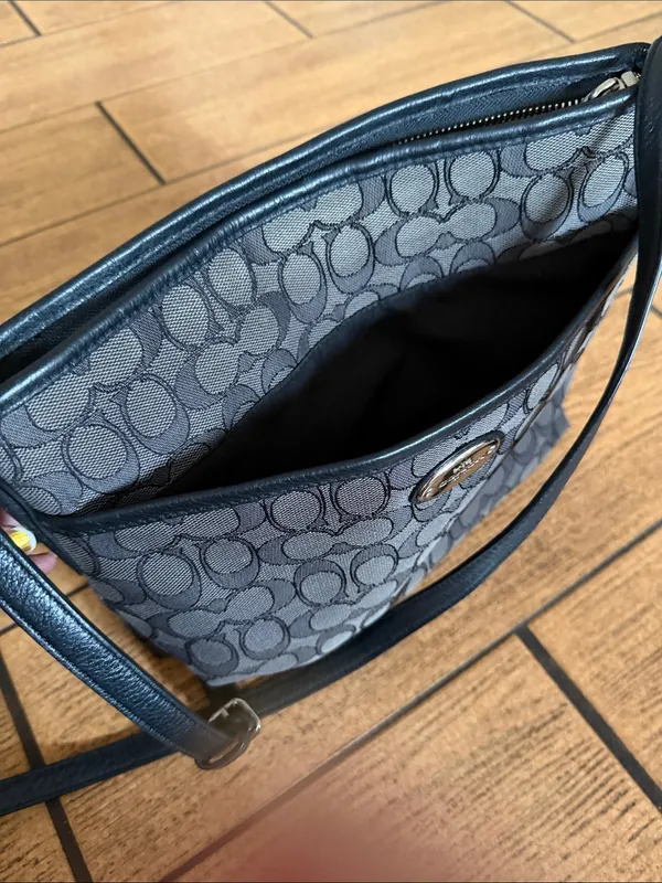 COACH Signature Daisy File Crossbody Black Gray Jacquard Y2K Vintage F16558 - Image 6