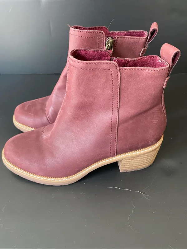 Toms Marina Leather Zip Chunky Heel Ankle Boots Plum Burgundy size 6 - Image 2
