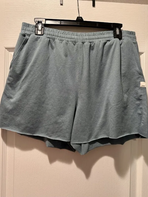 VUORI - Women’s Boyfriend Shorts - NWOT! - Image 3